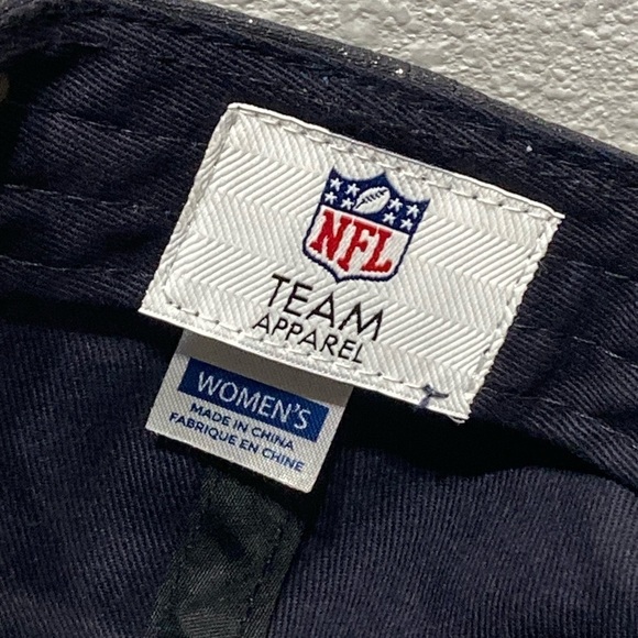 Woman’s NFL Team Apparel “Denver Broncos” Adjustable Cap - Picture 5 of 5